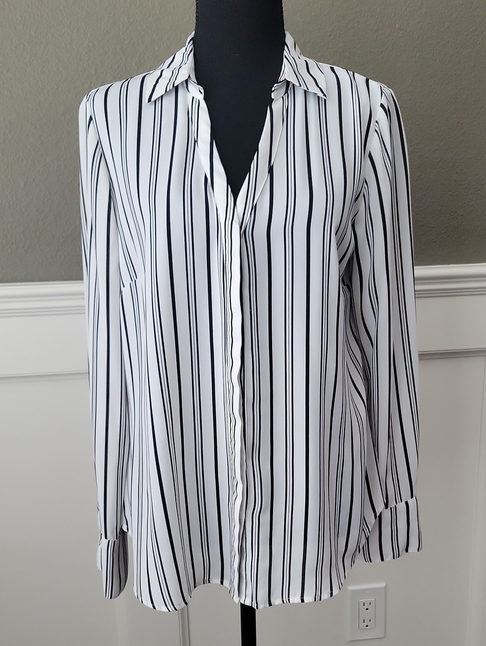 Worthington Black and White Vertical Stripe Button-Down Shirt
